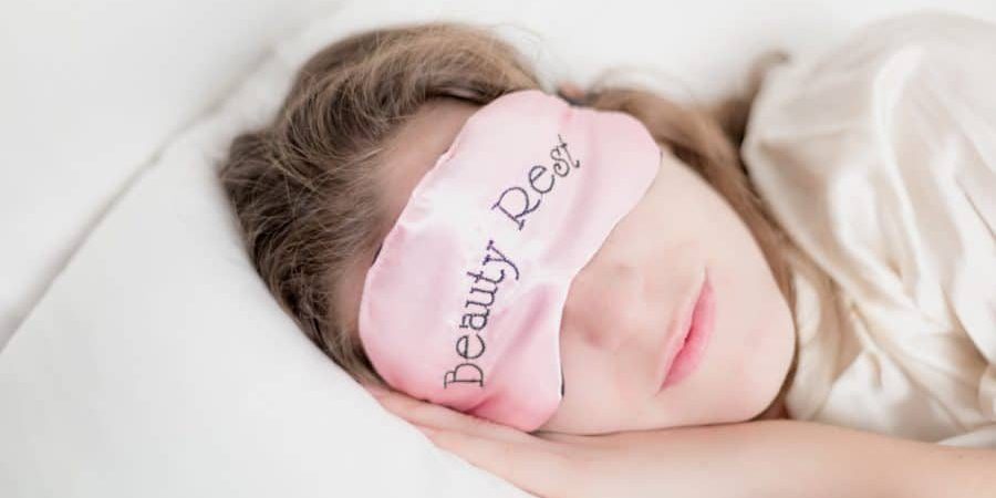 the-relaxing-benefits-of-sleeping-with-a-gel-eye-mask-sleep-well-tips